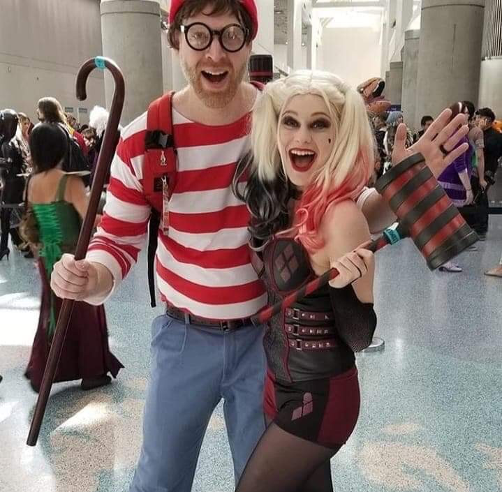 LA Comic Con Rachelle Henry Harley Quinn Kevin Jackson Actress Where's Waldo Cosplay Convention Pop Culture DC Comics Blonde Hammer Cane
